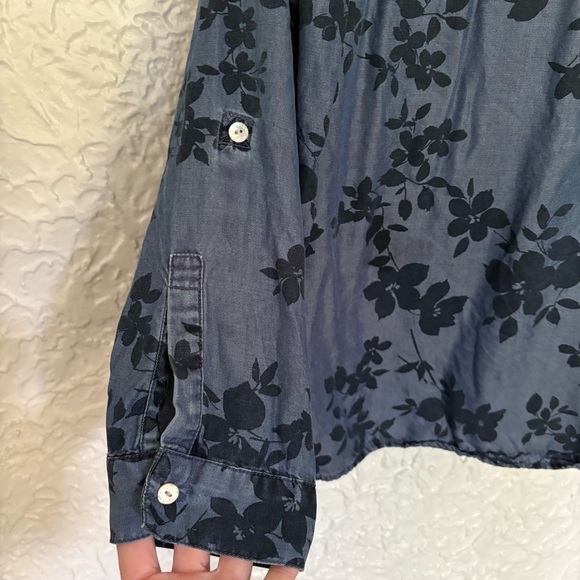 J. Jill Denim Tencel Floral Top Large - Picture 4 of 7